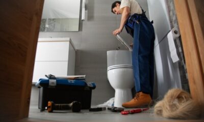 What to Do When Your Toilet Is Clogged and the Plunger Isn't Working_